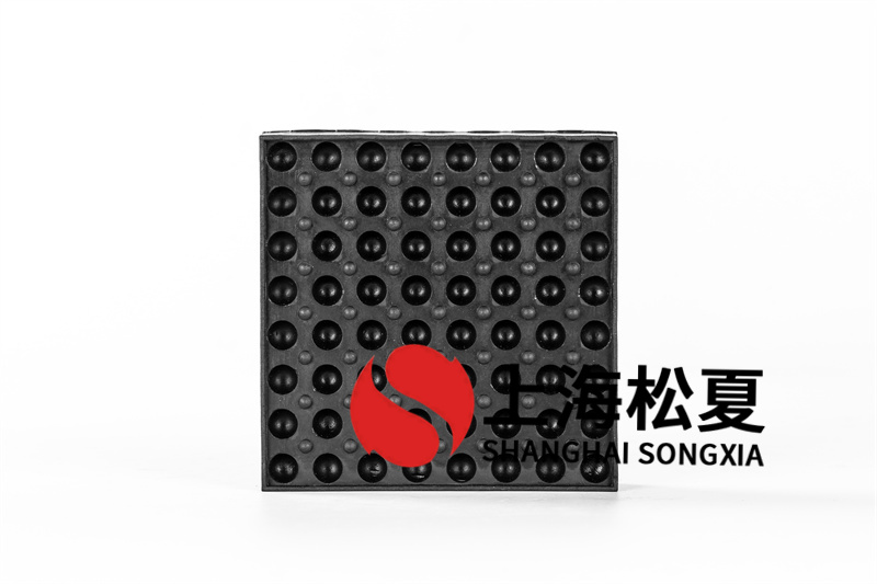 法兰式橡胶式<a href='http://www.ghjaqe.cn' target='_blank'><u>减震器</u></a>特点